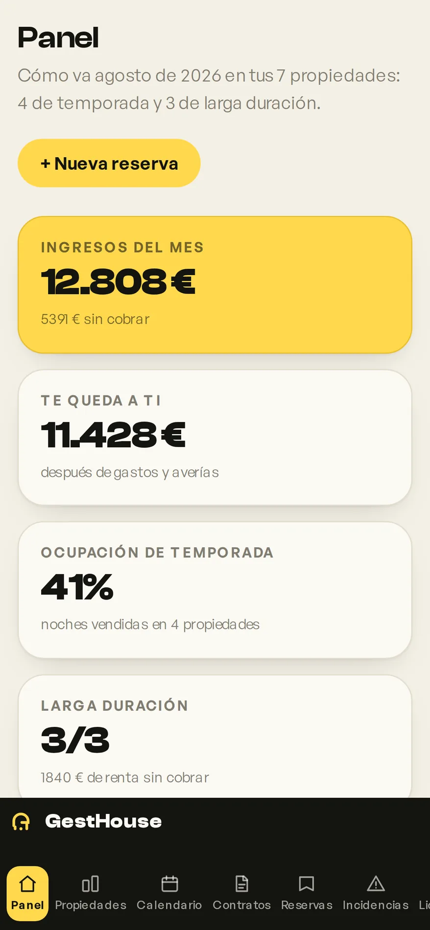 El mismo panel de GestHouse en un teléfono